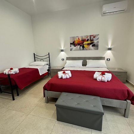 Casa Vacanze La Perla Rara 타란토 외부 사진