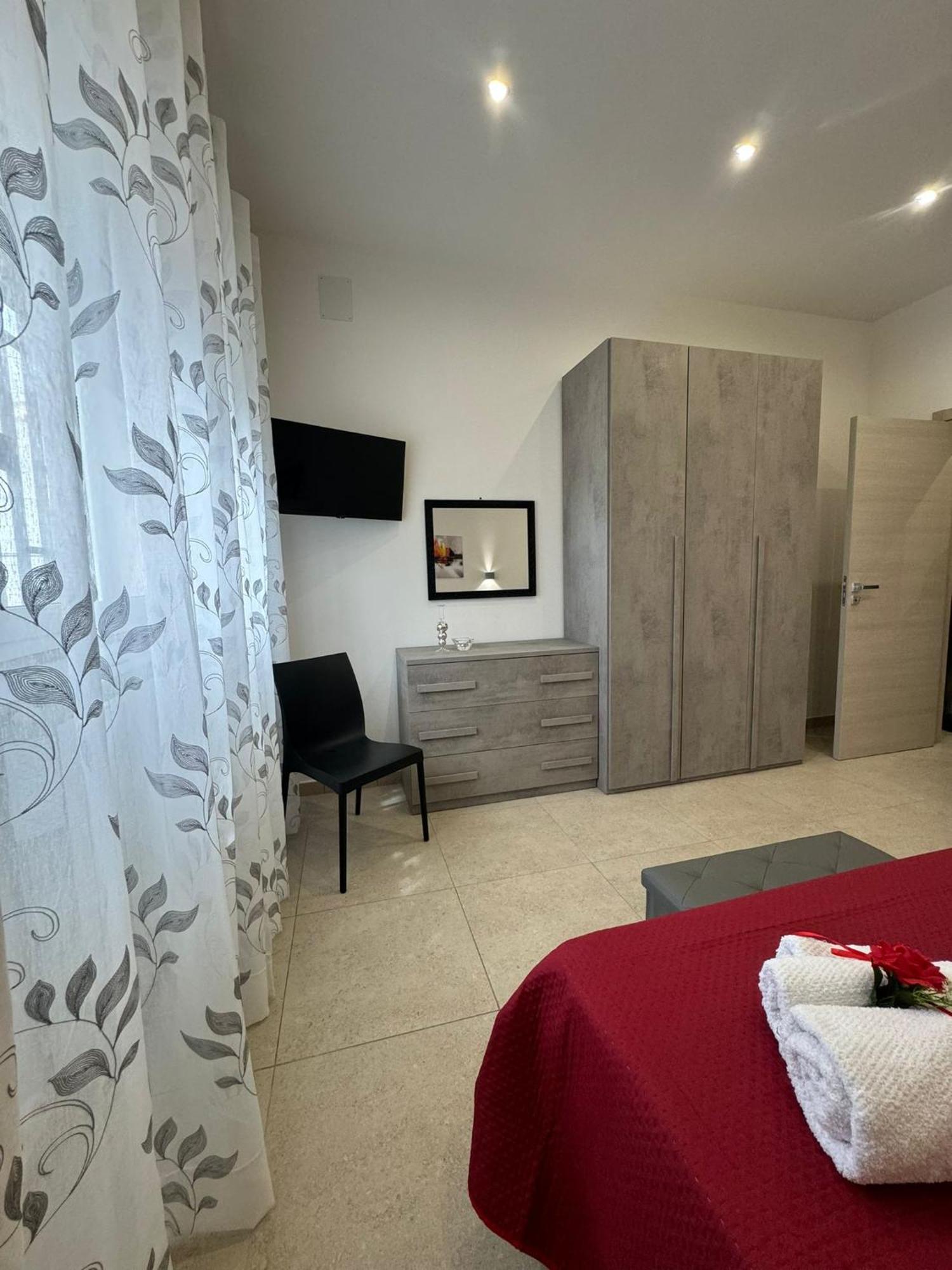 Casa Vacanze La Perla Rara 타란토 외부 사진
